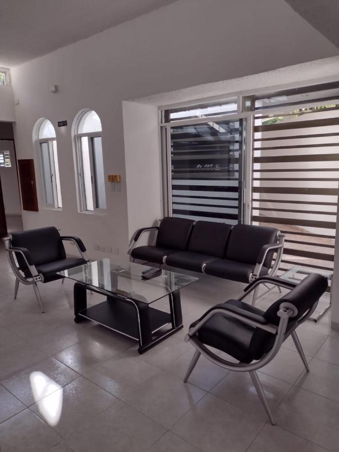 Las Margaritas Casa De Huespedes Apartment Cancun Bagian luar foto